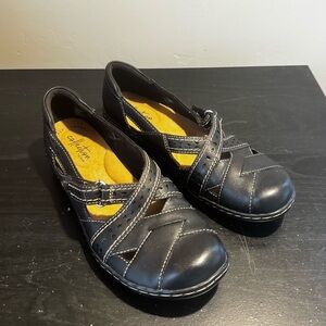 Clarks Ashland Spin Q Strappy Shoes Black